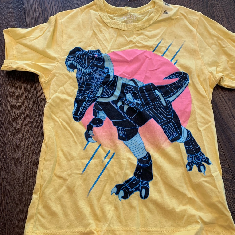 T shirt size 4/ xs Children’s Place NWT